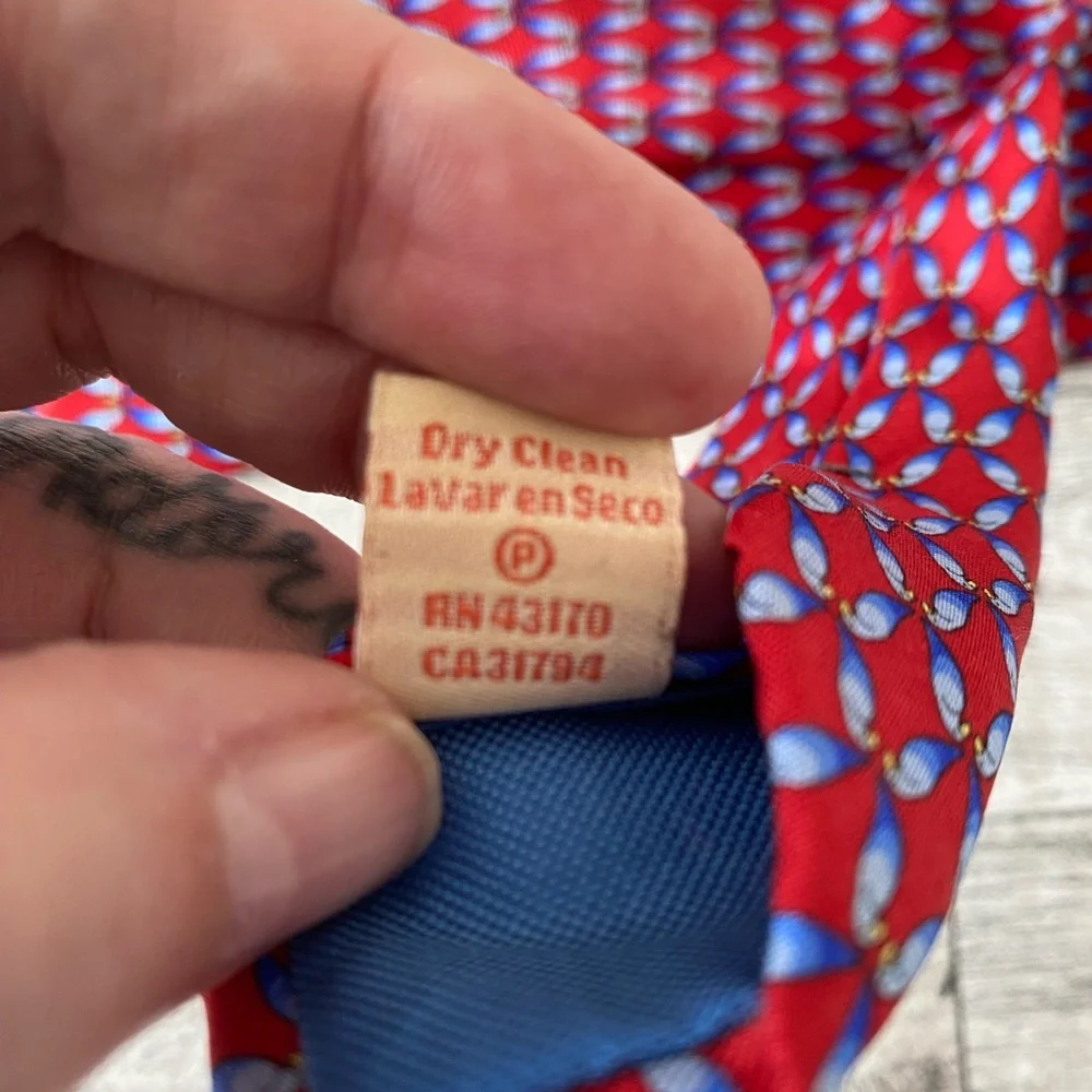 Tommy Bahama Mens Tie Parrot Red Blue Necktie 100% Silk 60